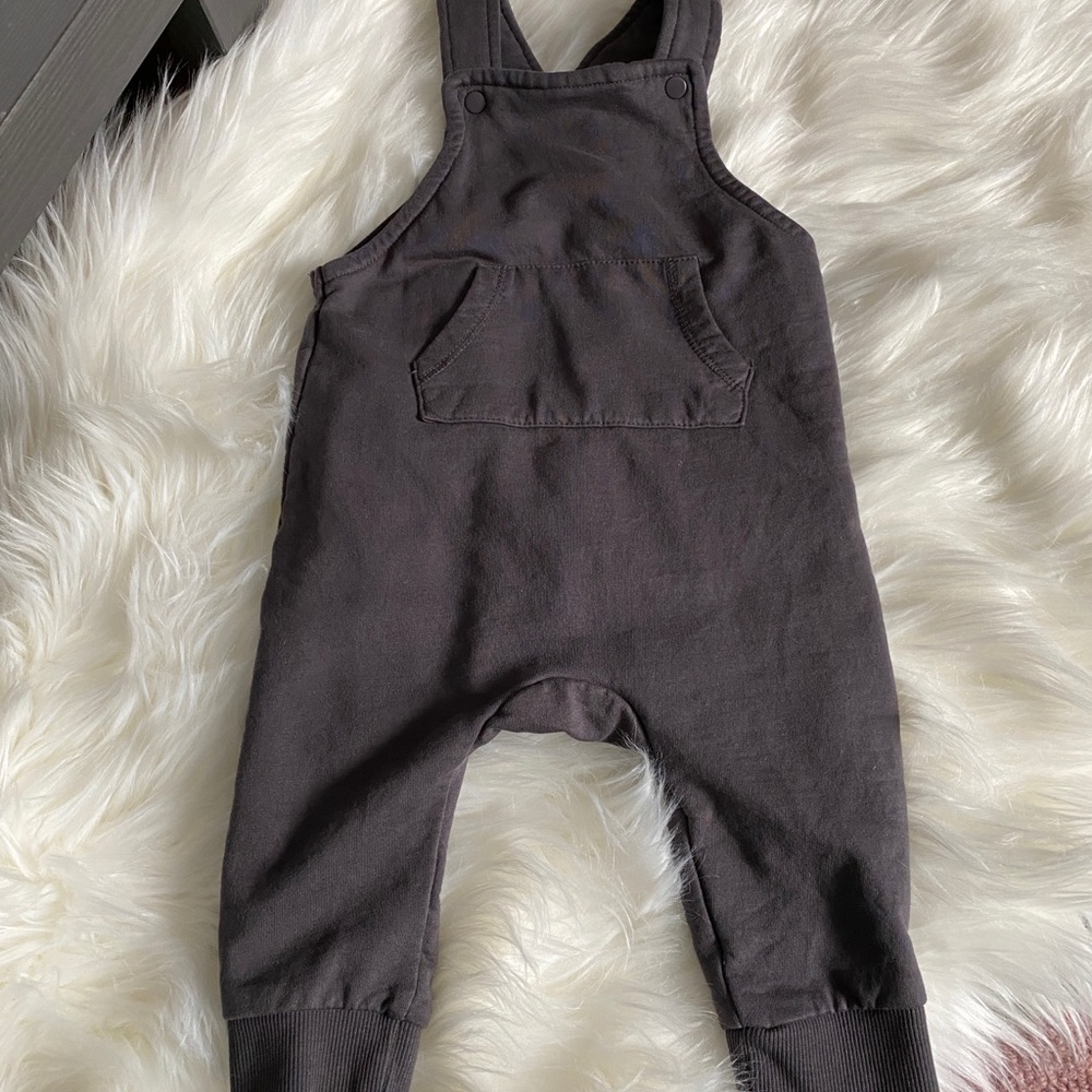 Gray cloth overalls